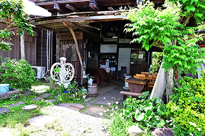 仏果堂の店舗