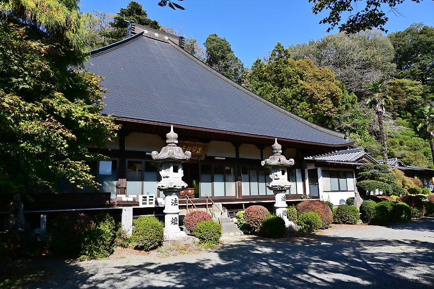 正覚寺本堂正面から撮影