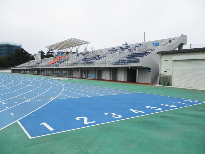 陸上競技場スタートラインの画像