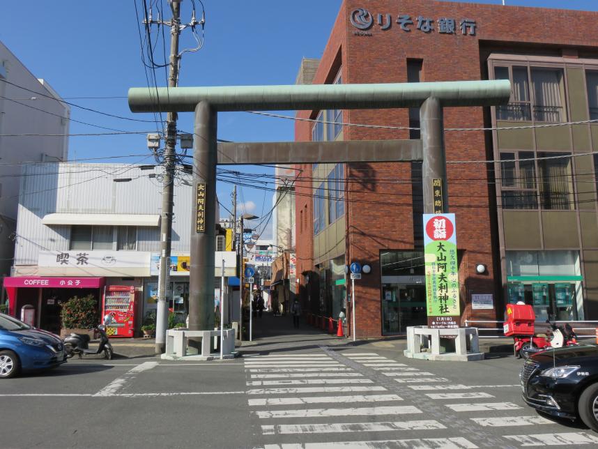 駅前鳥居