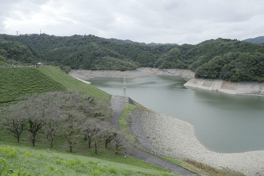 城山湖全景