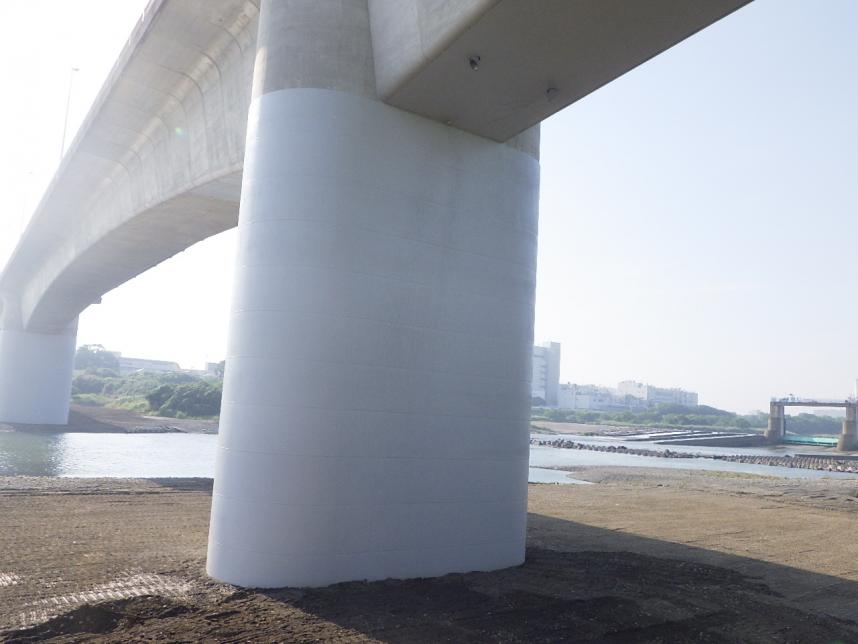 県道47号（神川橋P3橋脚）橋りょう補修工事