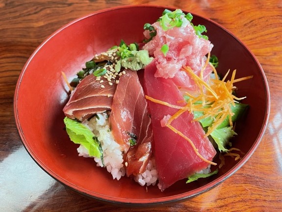 マグロ丼