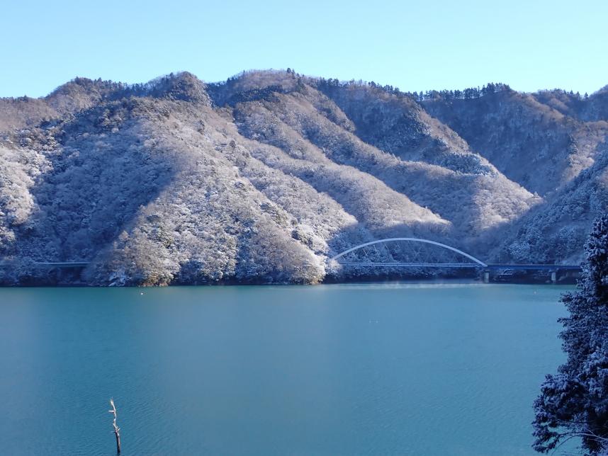 220107対岸からみた高取山方面