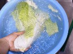 写真：よく洗い、水を切る
