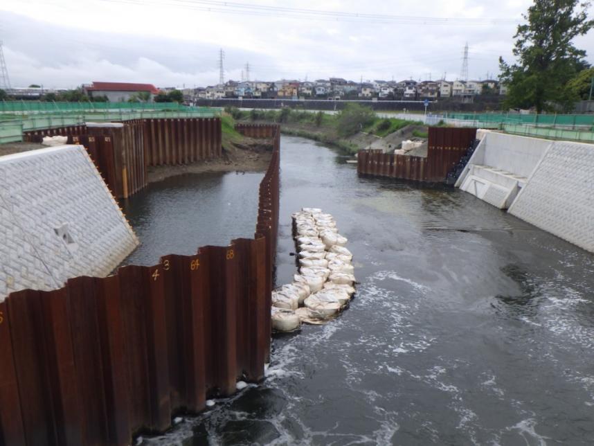 二級河川境川(横浜市泉区上飯田町外)河川改修工事