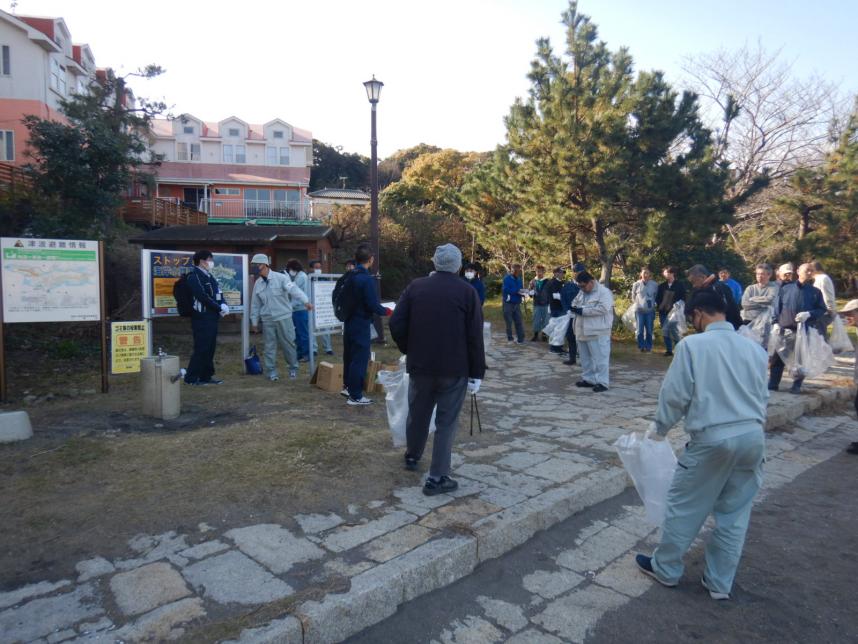 白秋碑苑～城ヶ島防波護岸方面