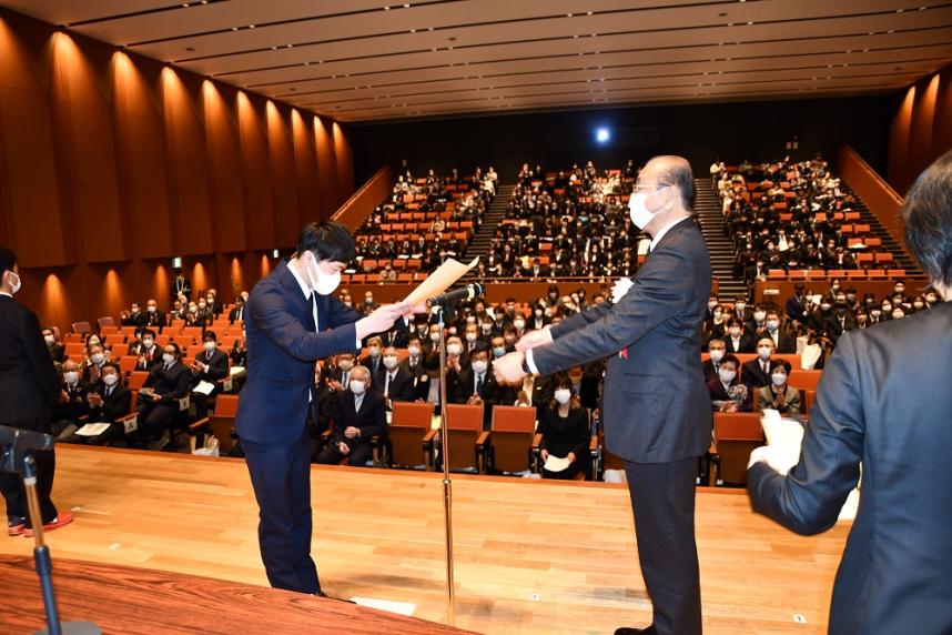 坂井丞さん