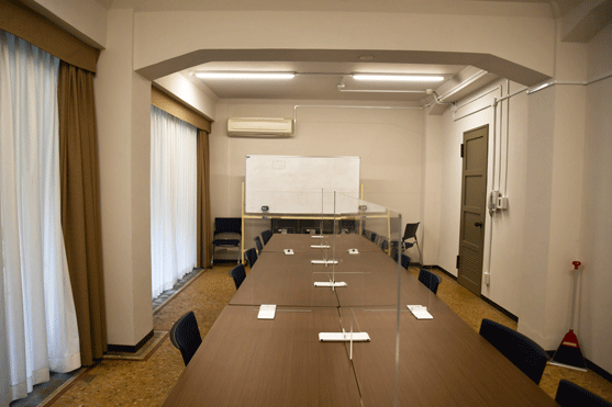 ミーティングルーム1