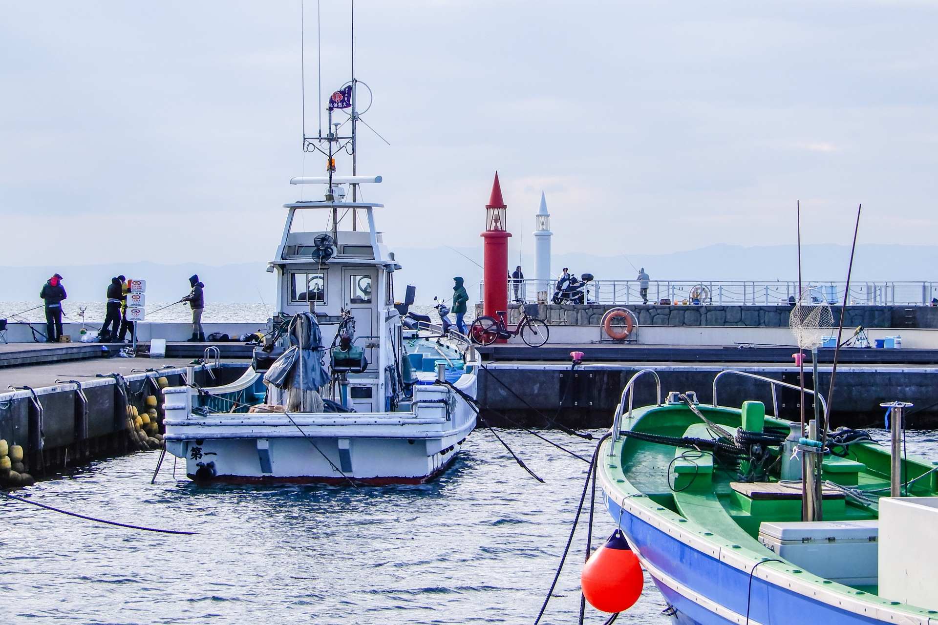Katase Fishing Port Morning Market　(Enoshima Fisherman's Marche)