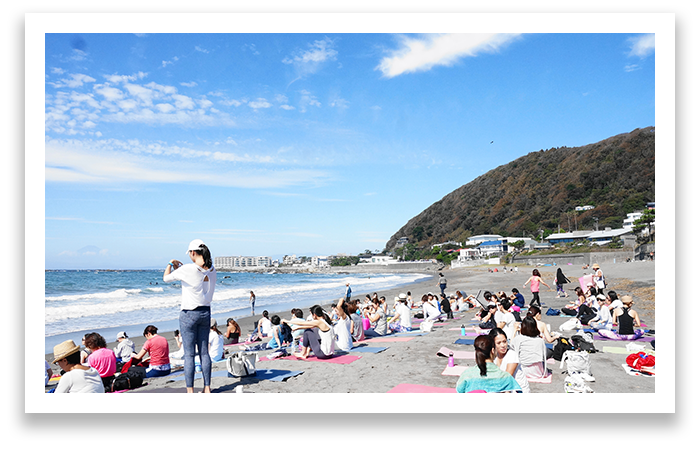 BEACH YOGA REPORT