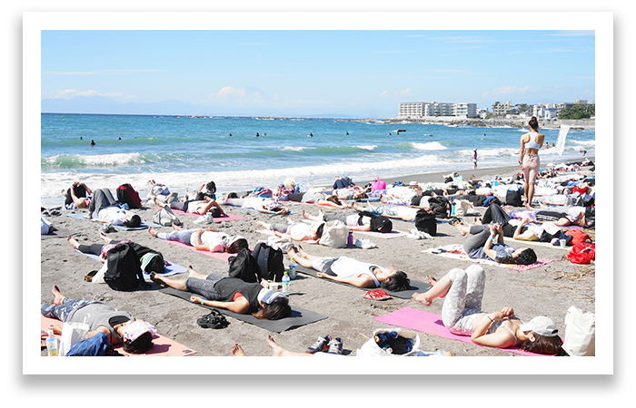 BEACH YOGA REPORT