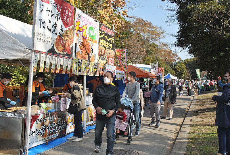 ブース出展者の写真