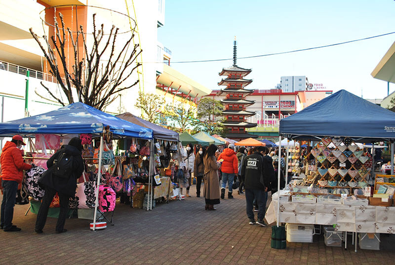 「相模国分寺」の名に負けない賑わいがあります。