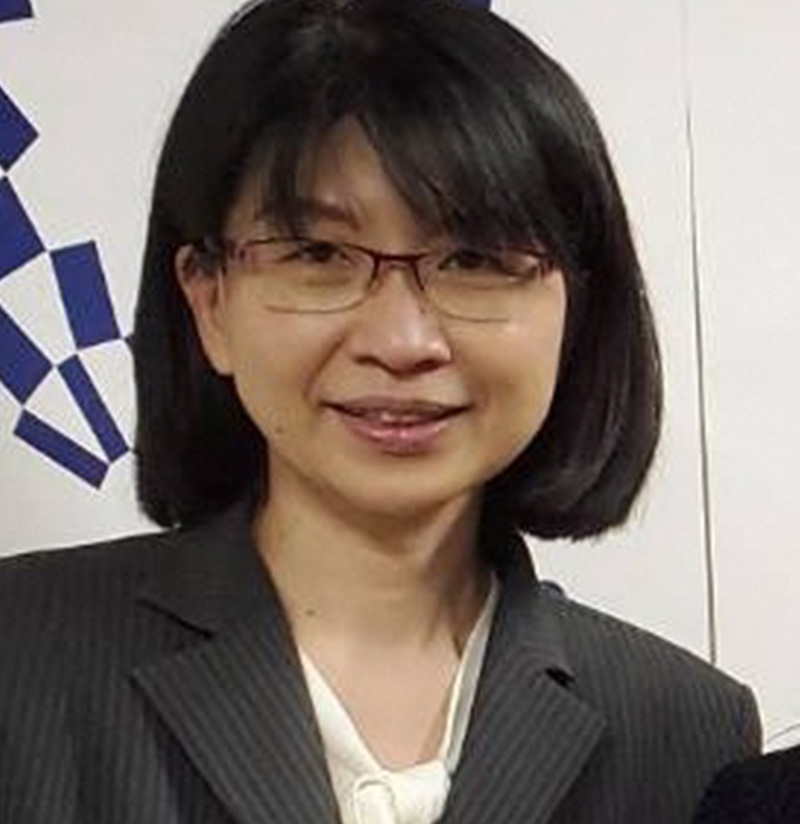 津島さんのお顔のアップ写真
