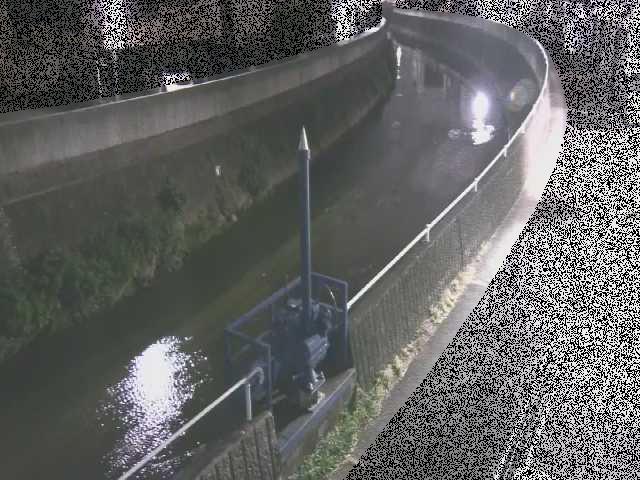 西ヶ崎橋付近のカメラ画像
