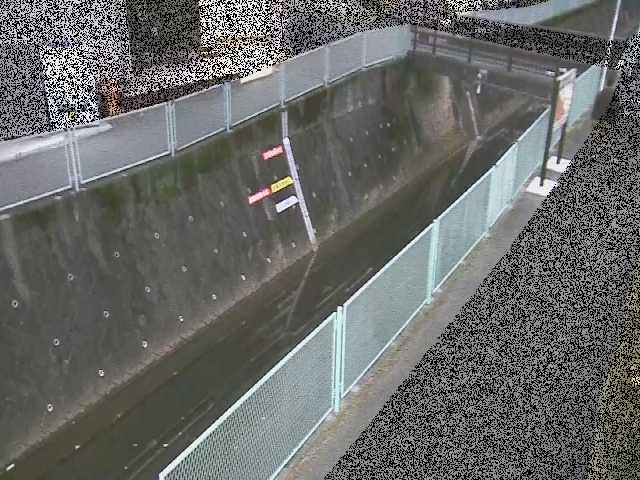 栄橋付近のカメラ画像