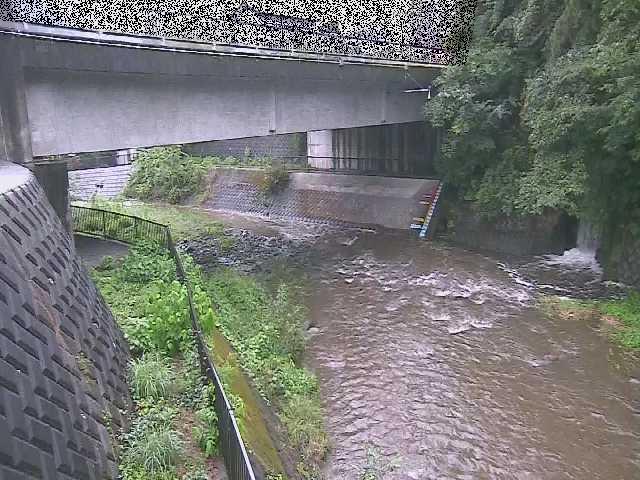 串川 串川橋付近のカメラ画像