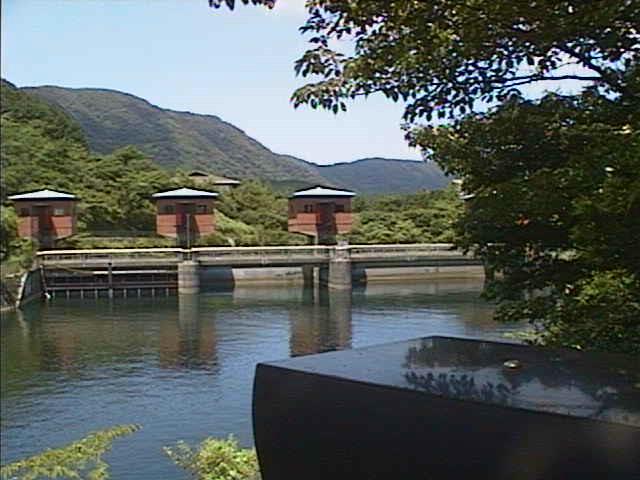 芦の湖 湖尻水門付近のカメラ画像