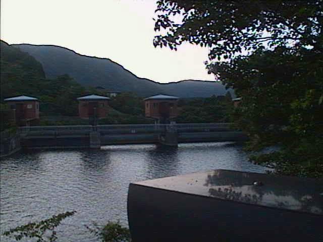 芦の湖 湖尻水門付近のカメラ画像