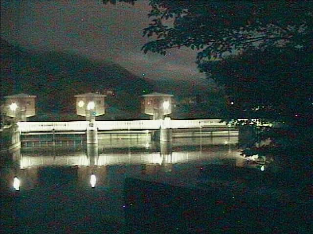芦の湖 湖尻水門付近のカメラ画像