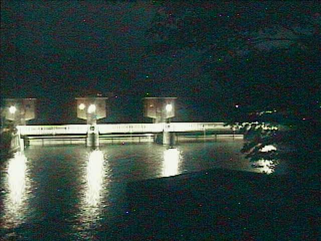 湖尻水門付近のカメラ画像