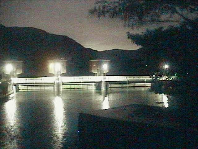 芦の湖 湖尻水門付近のカメラ画像