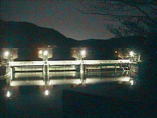 湖尻水門付近のカメラ画像