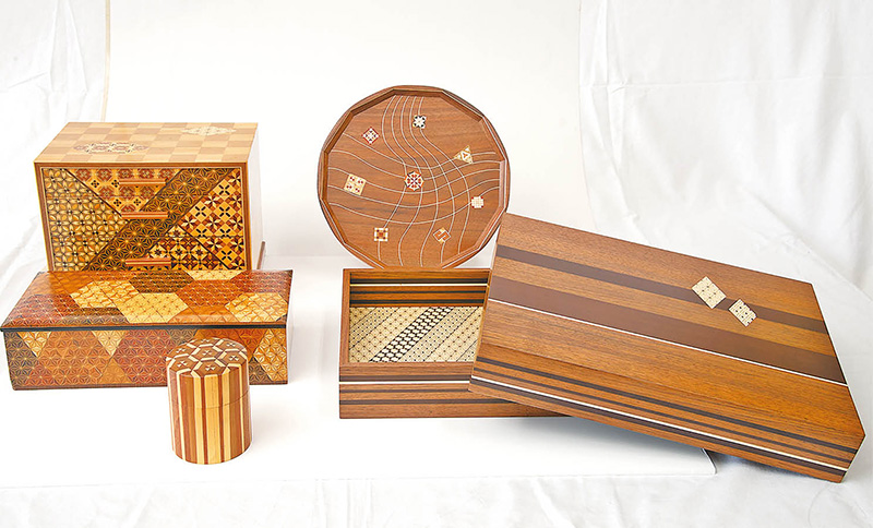 神奈川県の伝統工芸品。箱根寄木細工