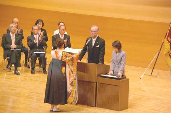 写真で見る 黒岩日記 14年３月８日 神奈川県ホームページ