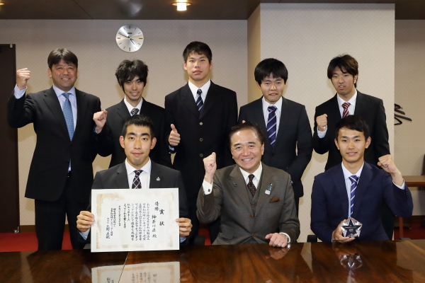 写真で見る 黒岩日記 17年４月６日 神奈川県ホームページ